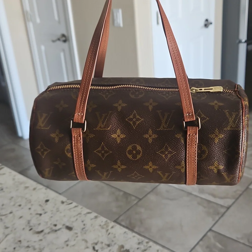 Louis Vuitton Monogram Canvas Pappilon 26 With COA - Picture 3 of 15